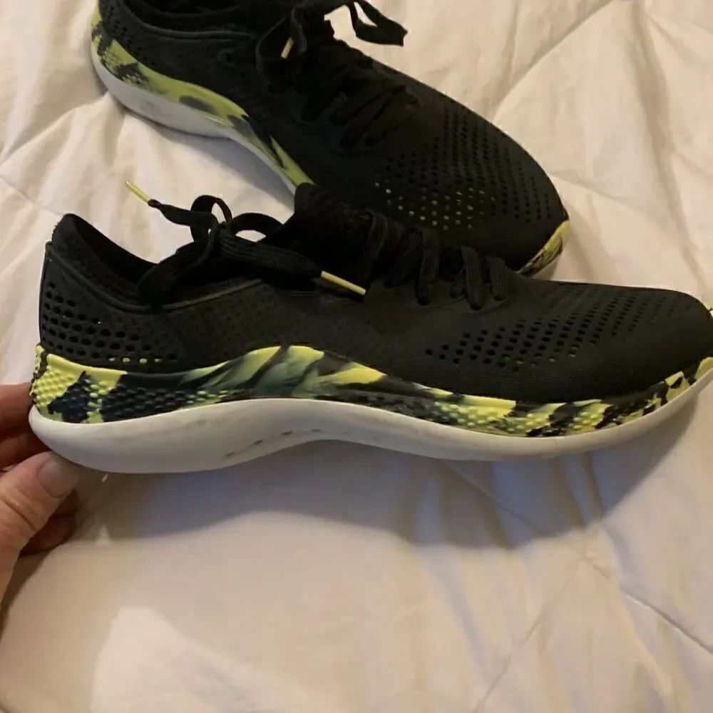 CROCS, lace up, glide rite, water shoes, near new , size 10